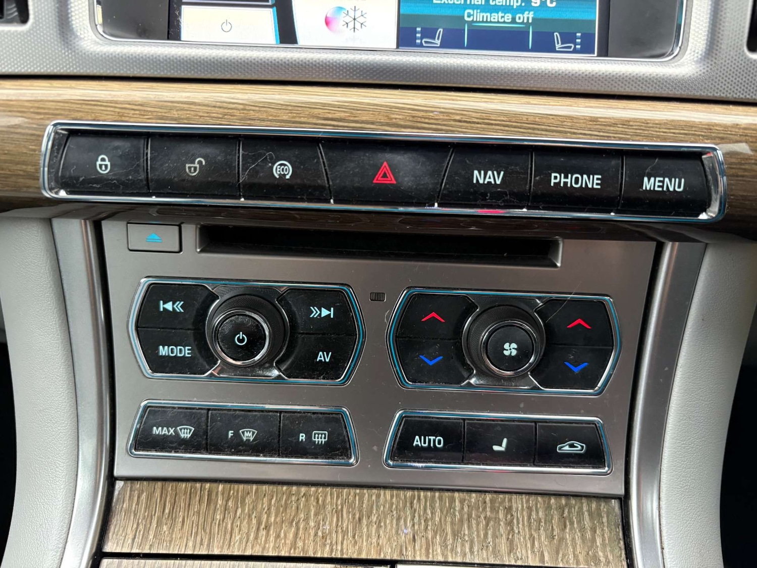 Used Jaguar XF 2013 for sale - 76588718: Photo 17