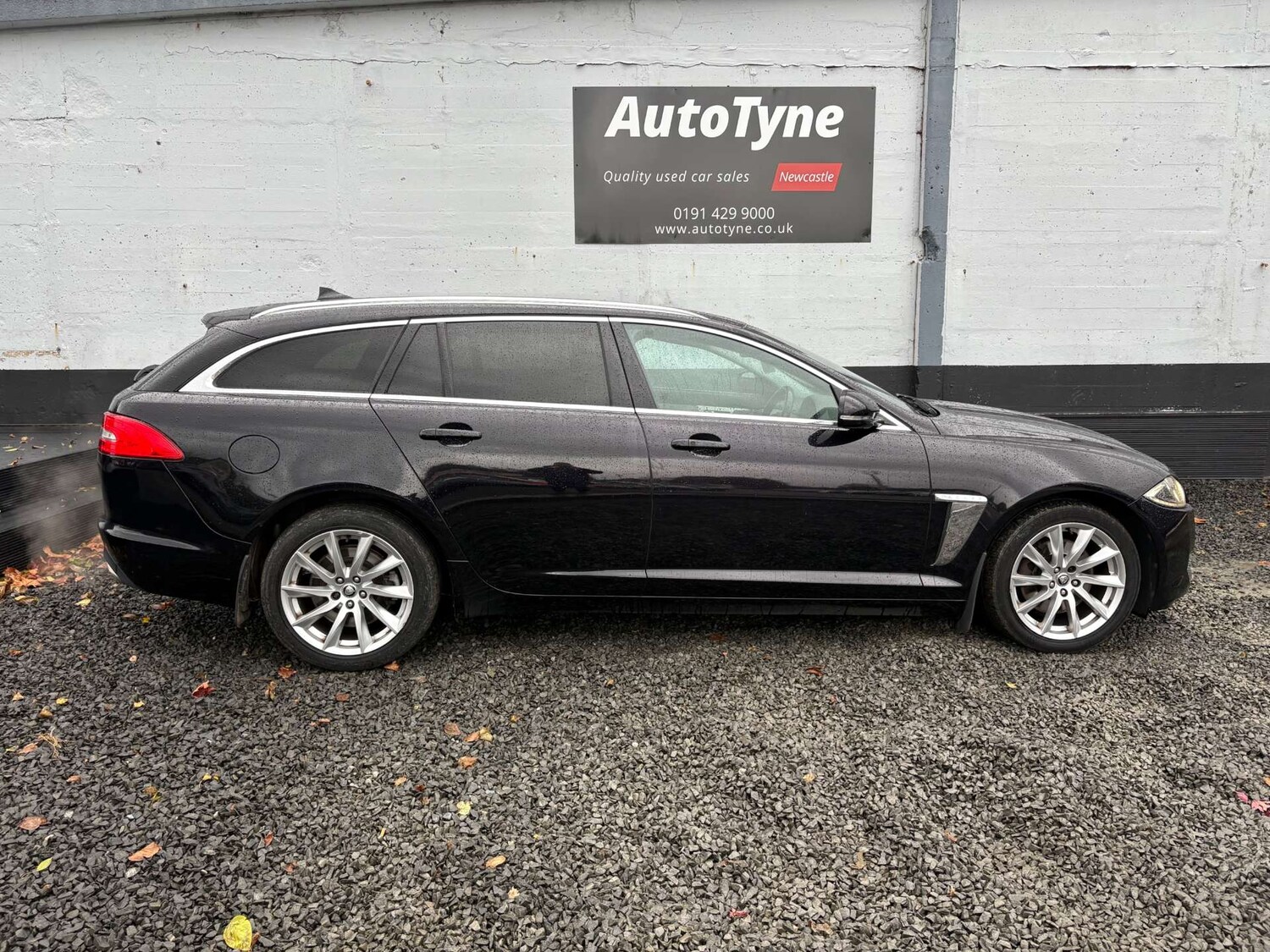 Used Jaguar XF 2013 for sale - 76588718: Photo 7