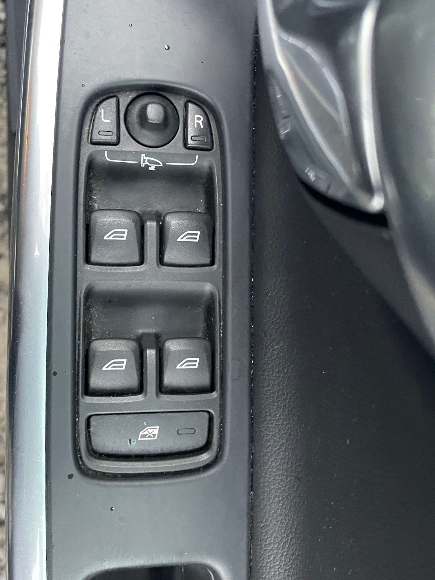 Used Volvo V60 2015 for sale - 77420174: Photo 12