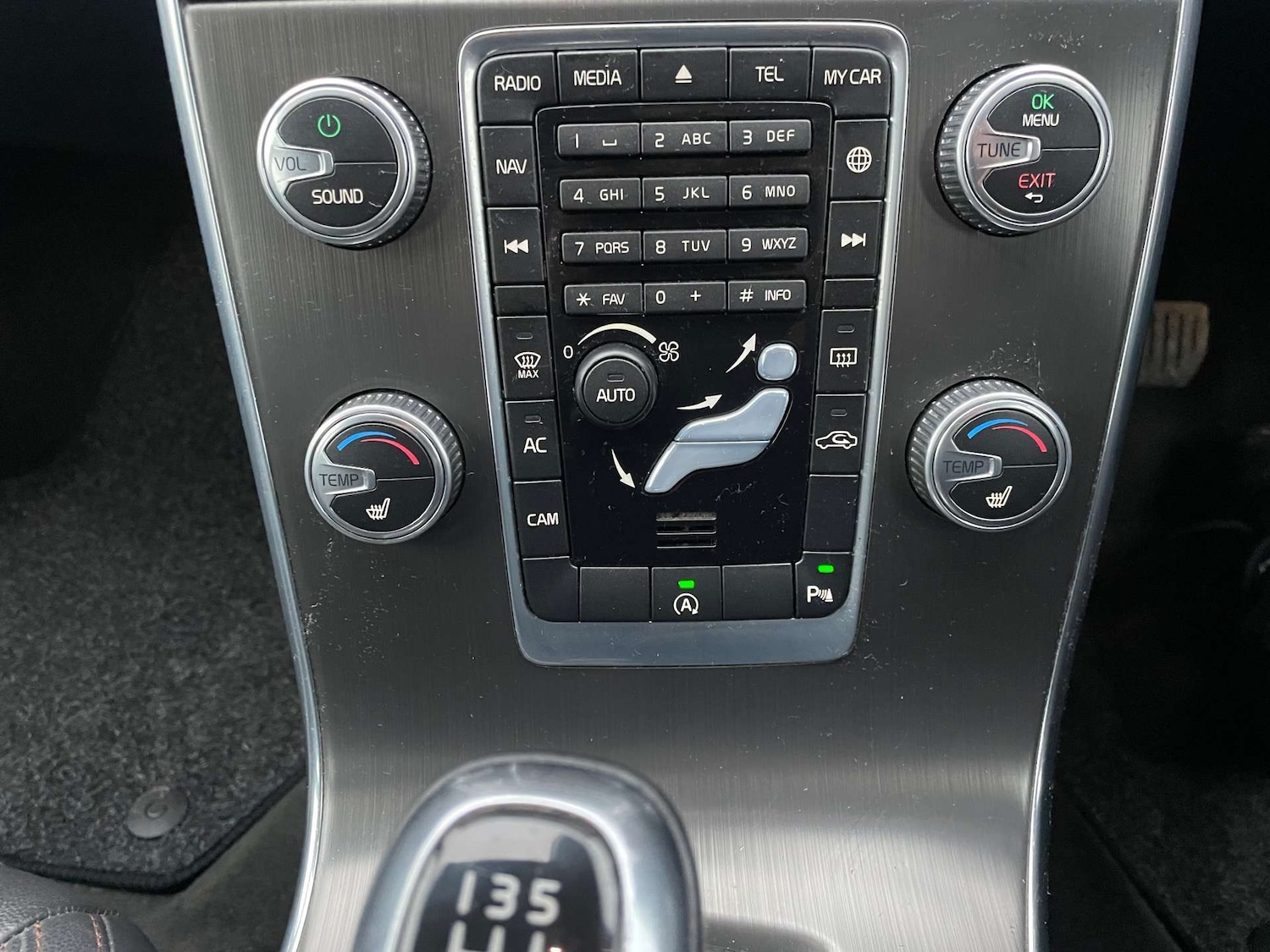 Used Volvo V60 2015 for sale - 77420174: Photo 23