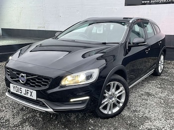 Used Volvo V60 2015 for sale - 77420174: Photo