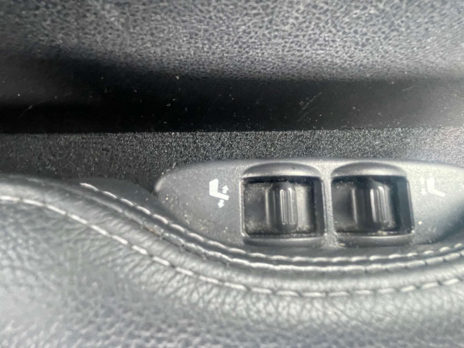 Used Nissan 370 Z 2012 for sale - 76601843: Photo 20