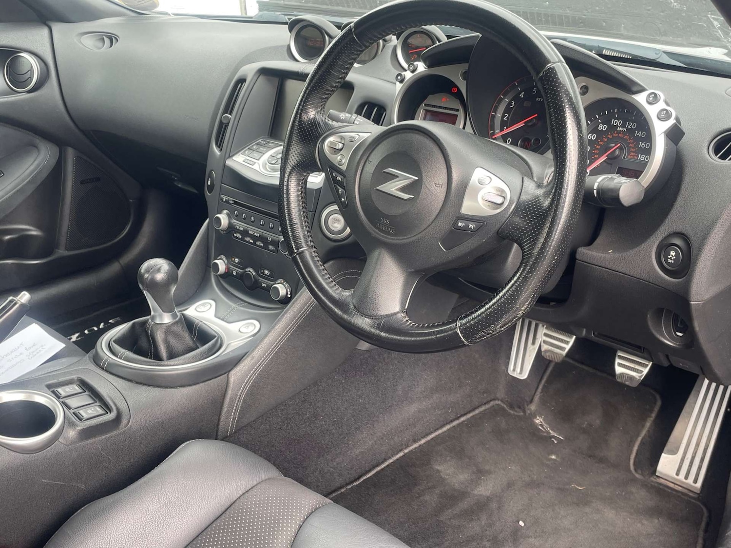 Used Nissan 370 Z 2012 for sale - 76601843: Photo 21