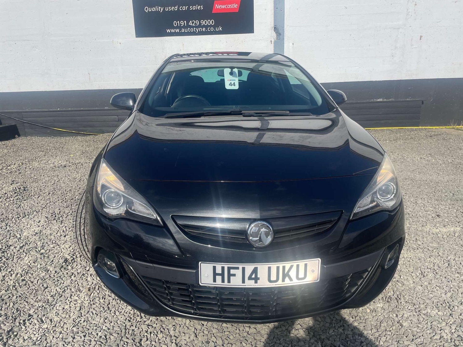 Used Vauxhall Astra 2014 for sale - 76278104: Photo 2