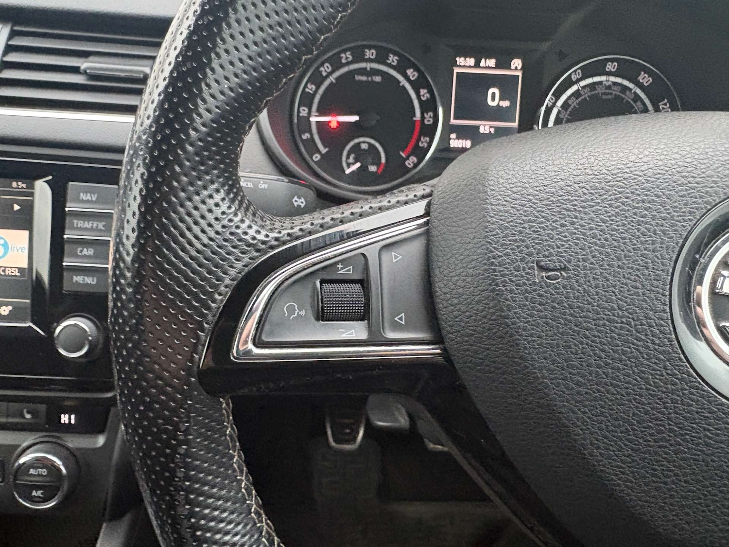 Used Skoda Octavia 2015 for sale - 77172469: Photo 13