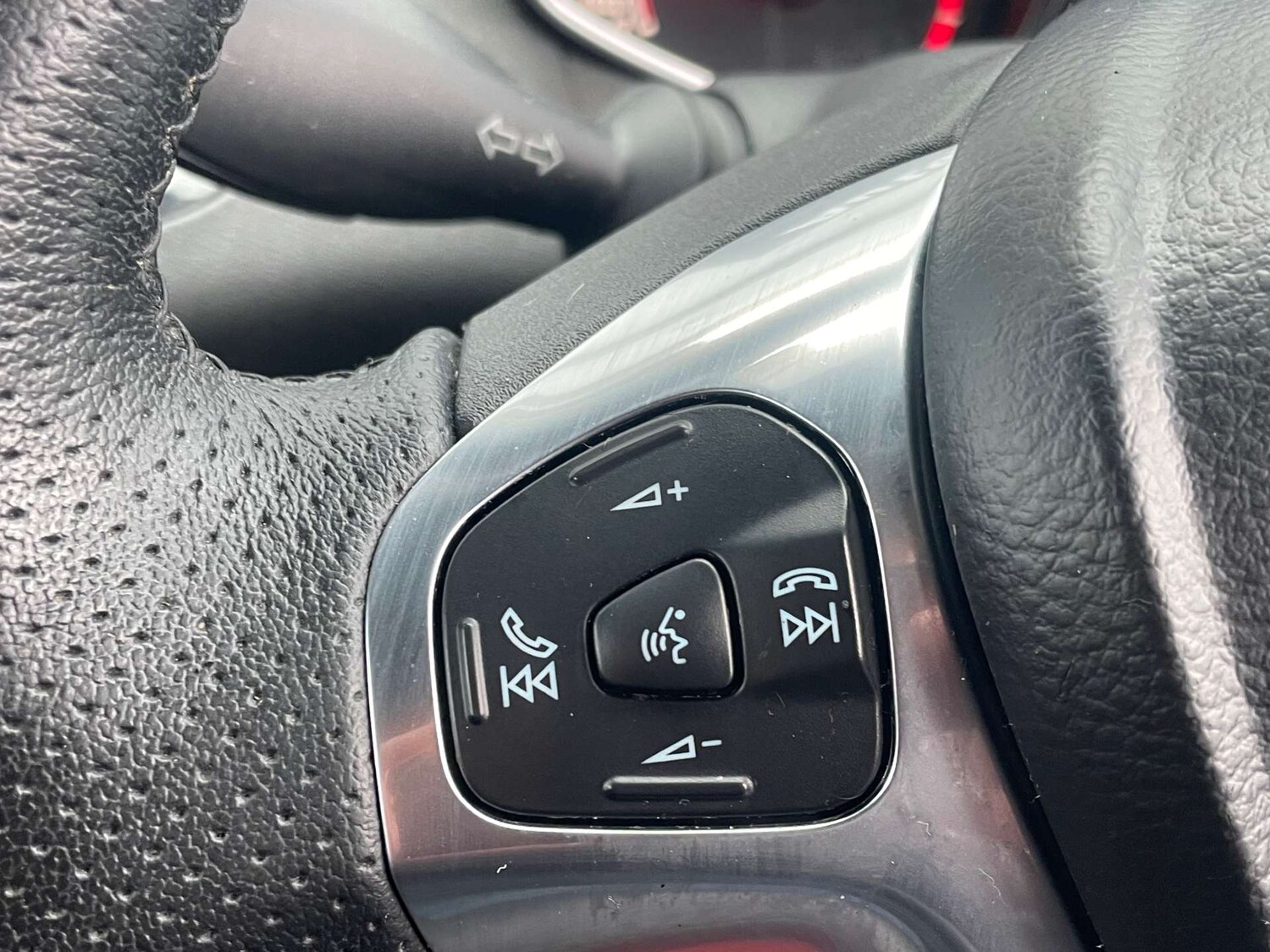 Used Ford Fiesta 2014 for sale - 77353620: Photo 16