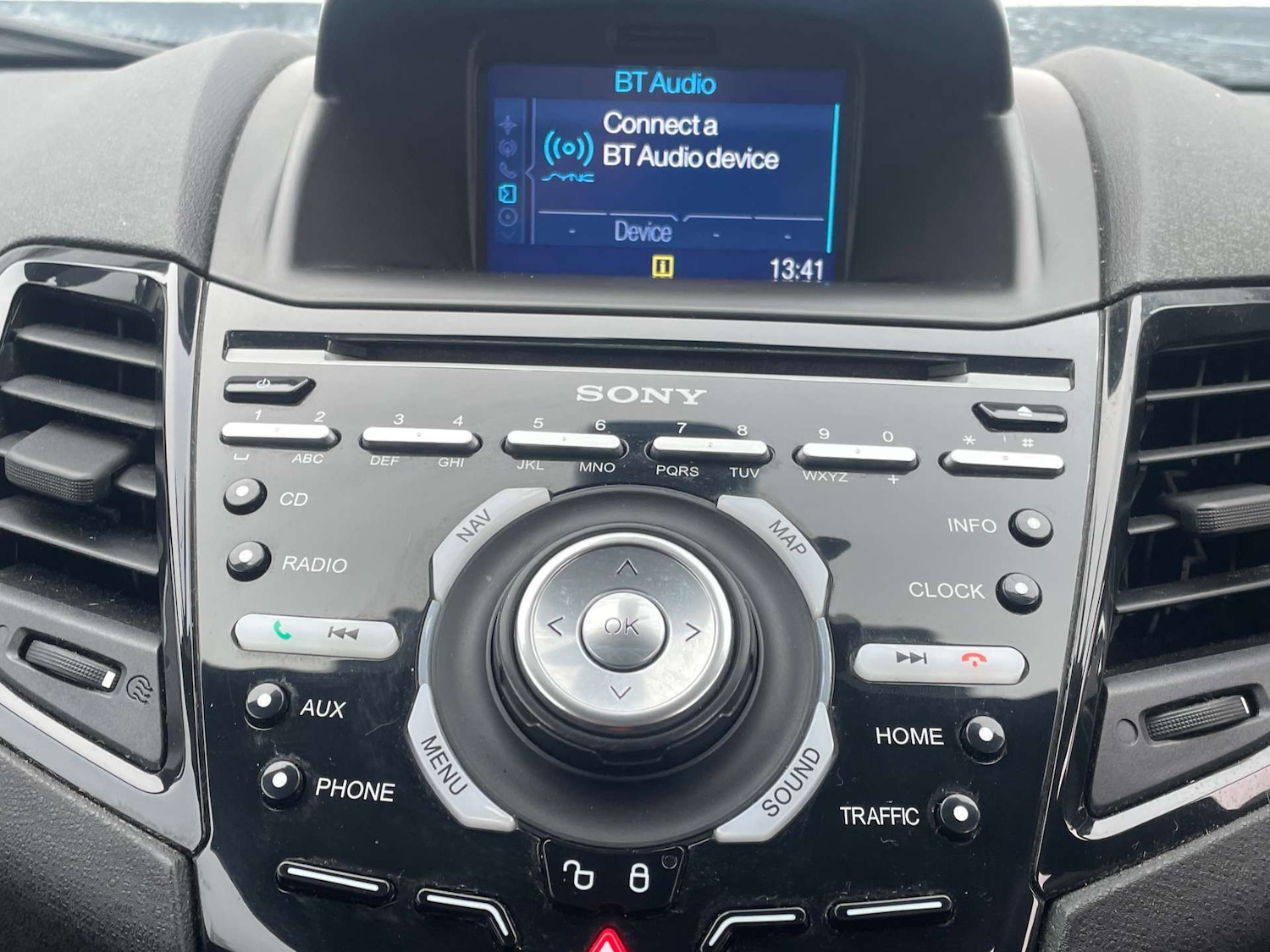 Used Ford Fiesta 2014 for sale - 77353620: Photo 24