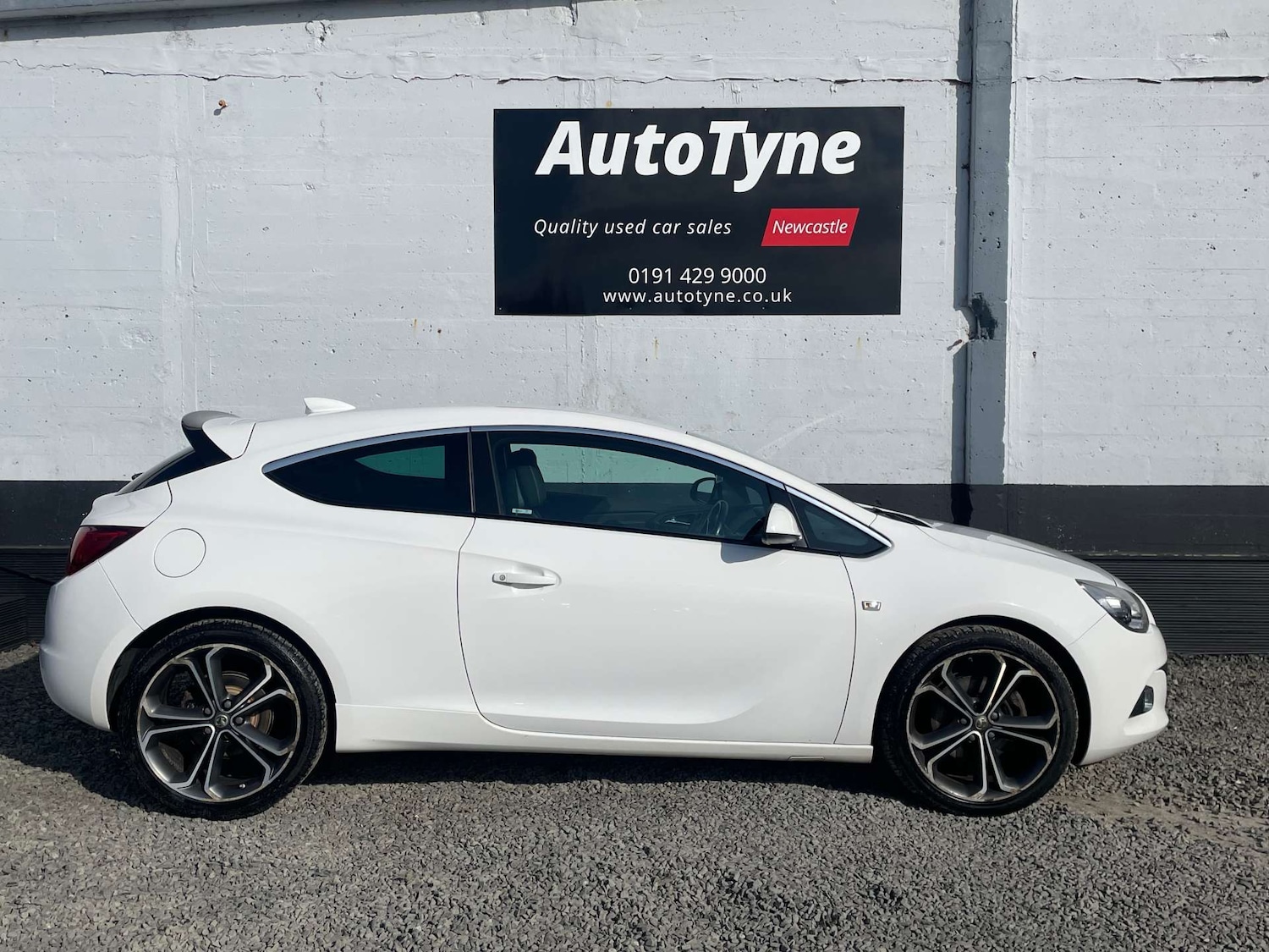 Used Vauxhall Astra GTC 2017 for sale - 77745600: Photo 5