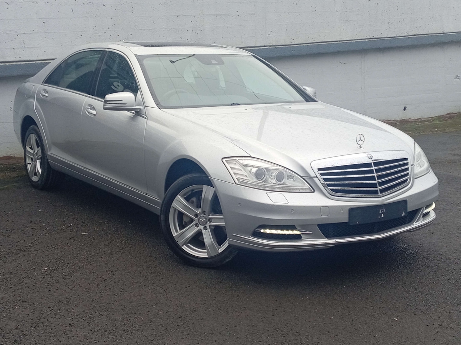 Used Mercedes-Benz S Class 2012 for sale - 76600729: Photo 1