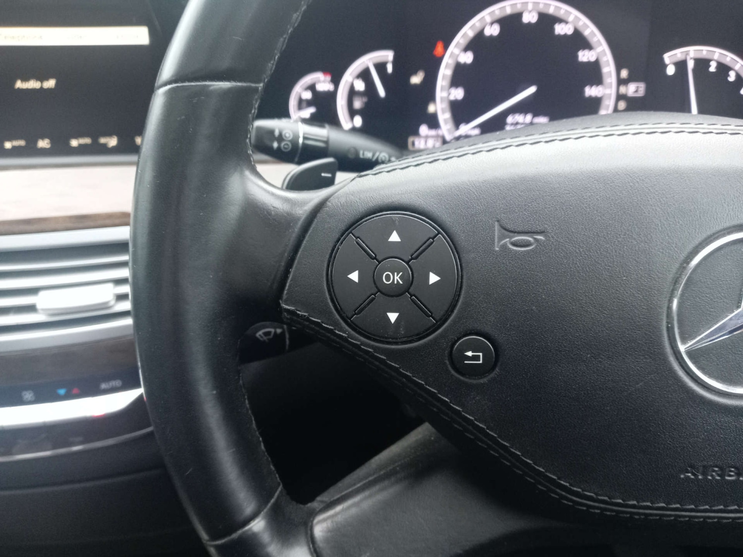 Used Mercedes-Benz S Class 2012 for sale - 76600729: Photo 17