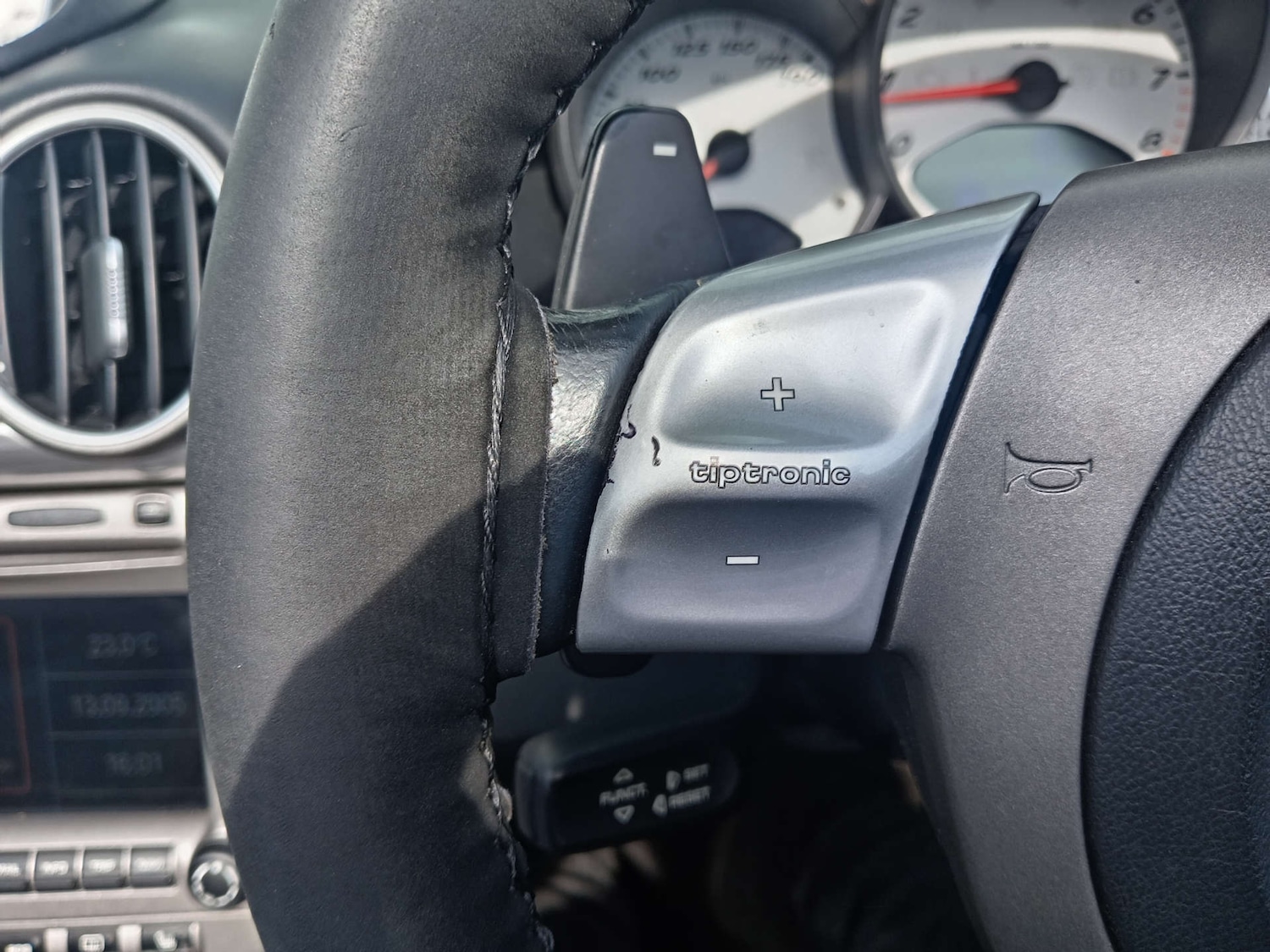 Used Porsche Boxster 2005 for sale - 77920721: Photo 19