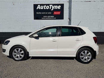 Used Volkswagen Polo 2014 for sale - 78356348: Photo