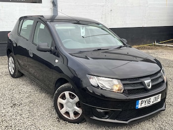 Used Dacia Sandero 2016 for sale - 76507216: Photo