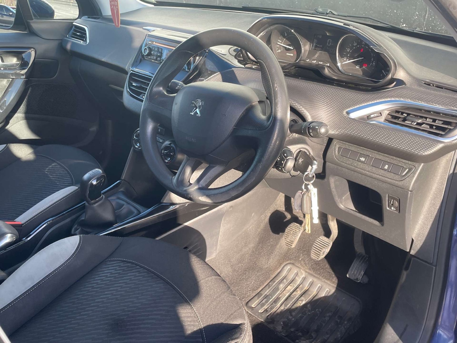 Used Peugeot 2008 2014 for sale - 76625883: Photo 11