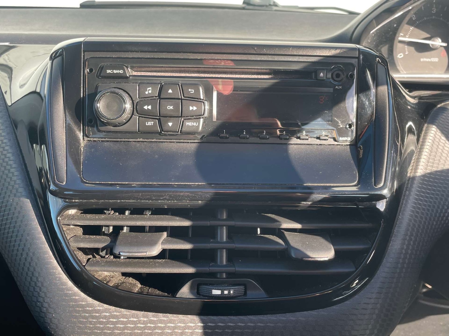 Used Peugeot 2008 2014 for sale - 76625883: Photo 15