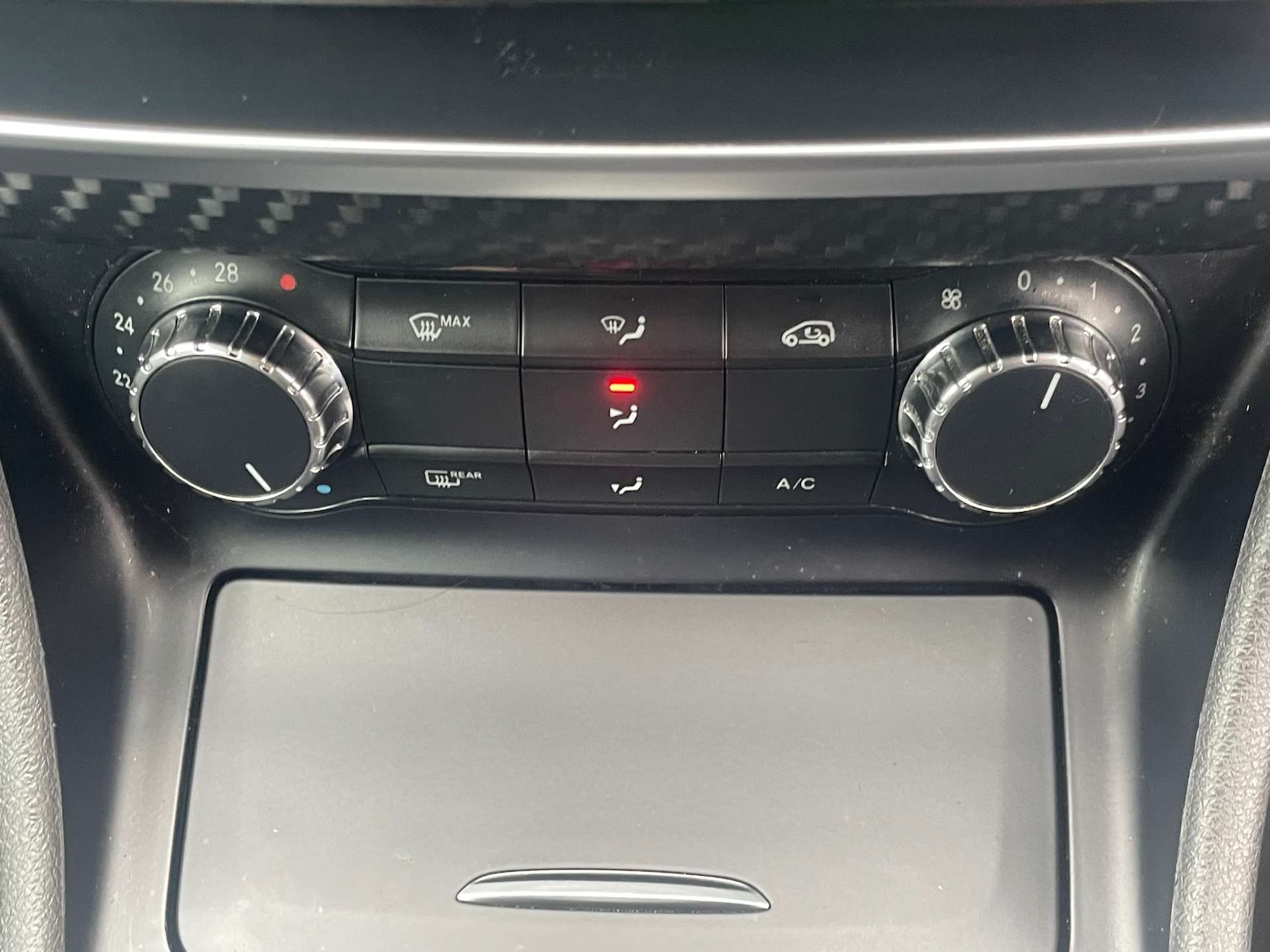 Used Mercedes-Benz A-Class 2014 for sale - 76157411: Photo 24