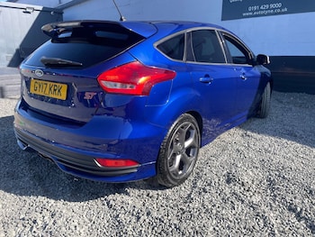 Used Ford Focus 2017 for sale - 75700400: Photo