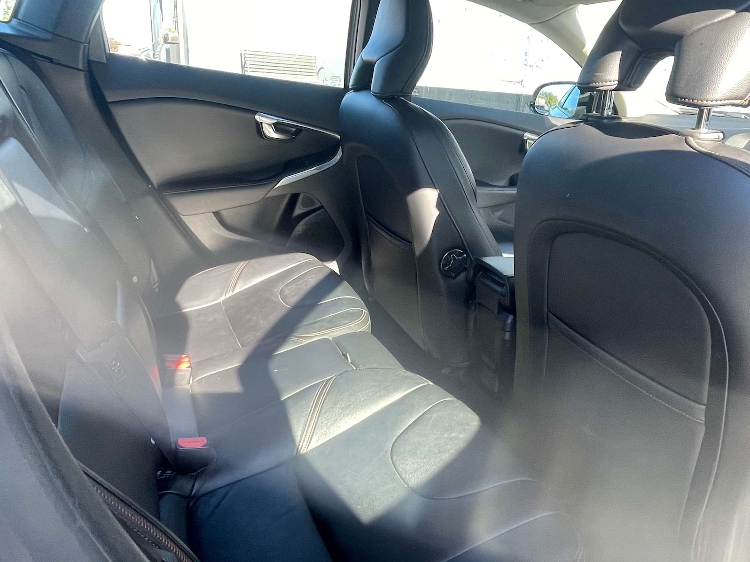 Used Volvo V40 2015 for sale - 76601463: Photo 14