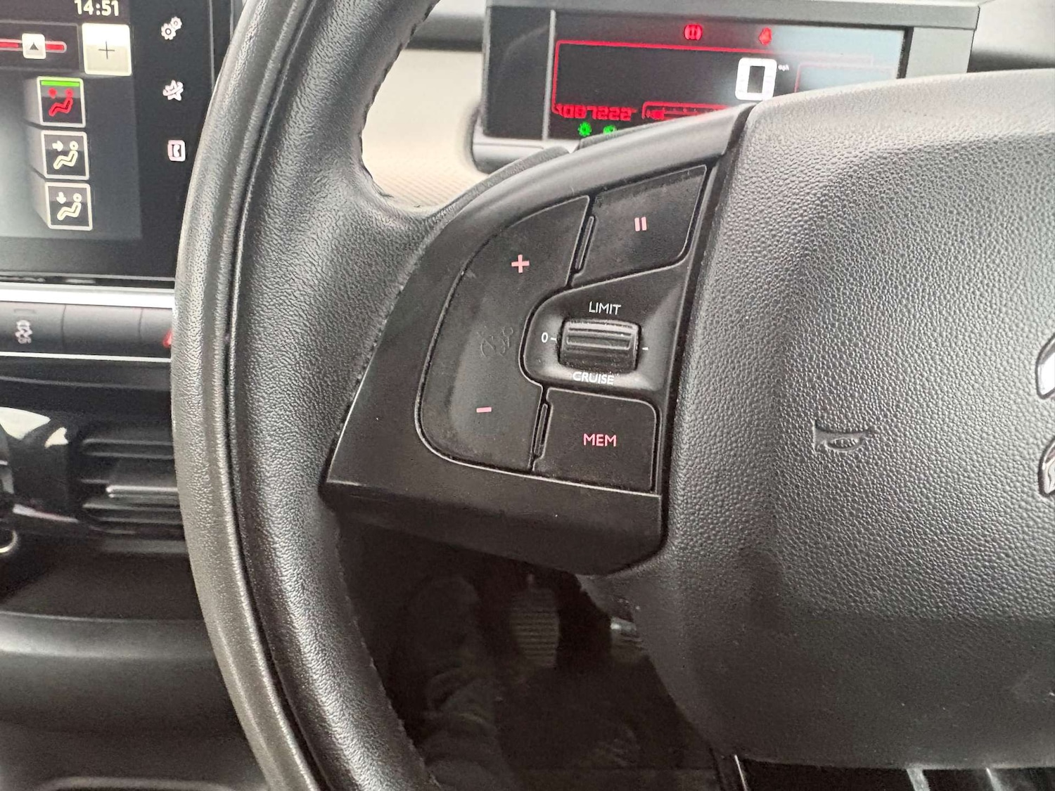 Used Citroen C4 Cactus 2017 for sale - 77523361: Photo 13