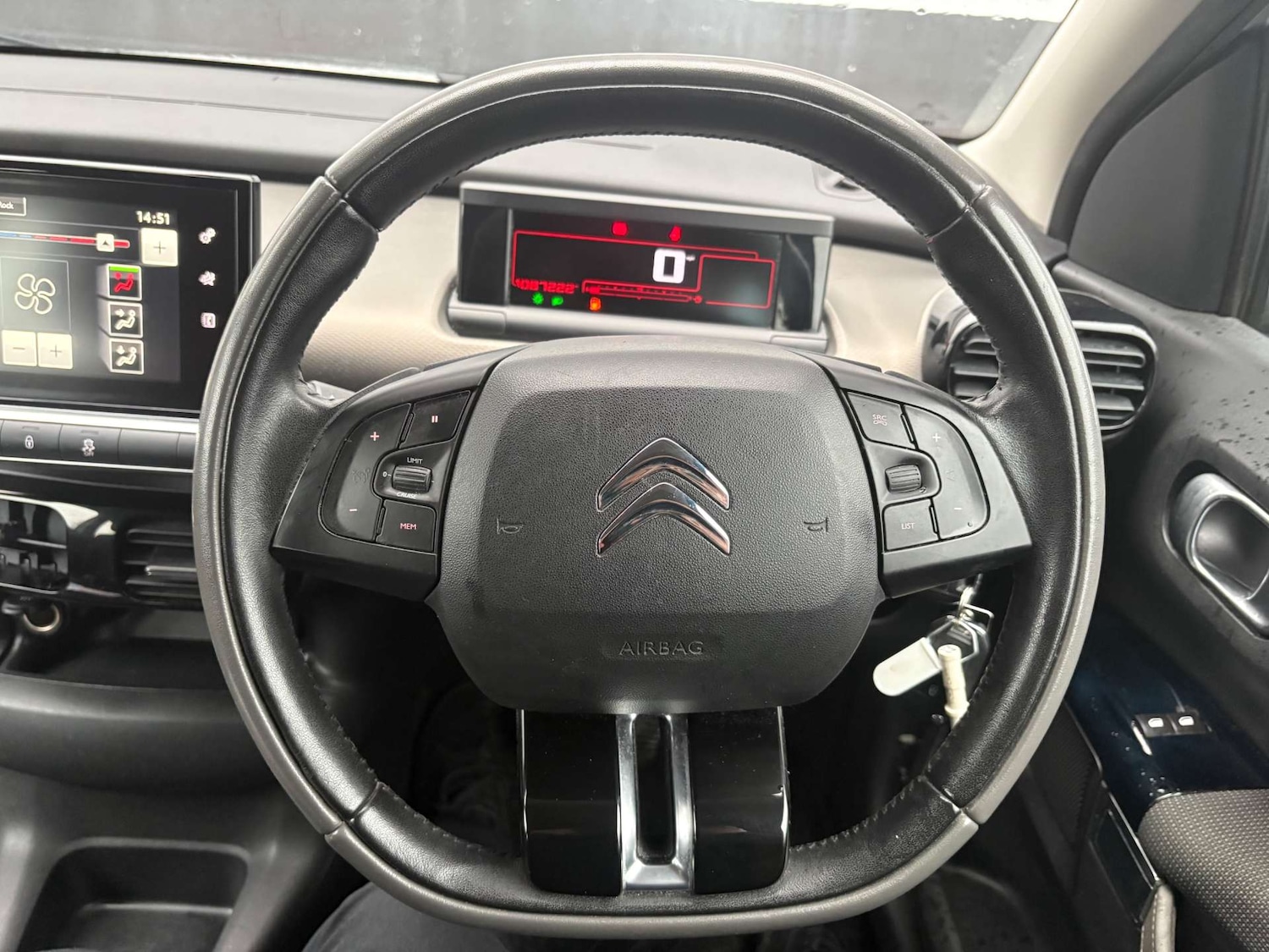 Used Citroen C4 Cactus 2017 for sale - 77523361: Photo 19