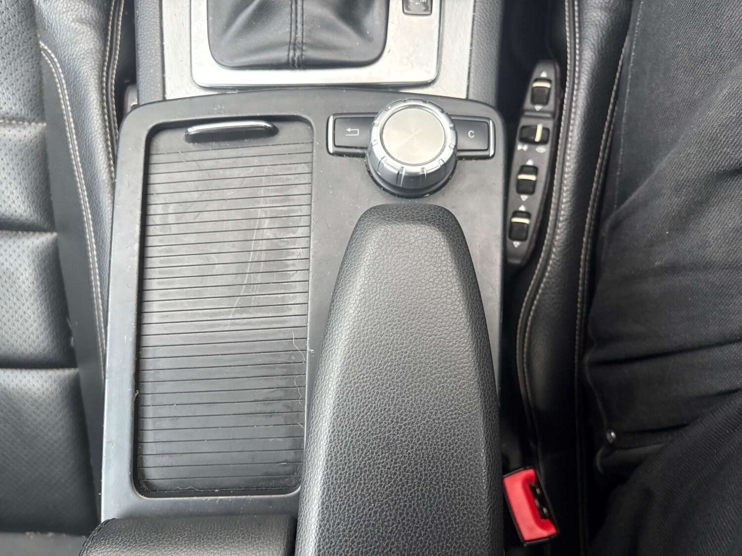 Used Mercedes-Benz E Class 2012 for sale - 77655550: Photo 21