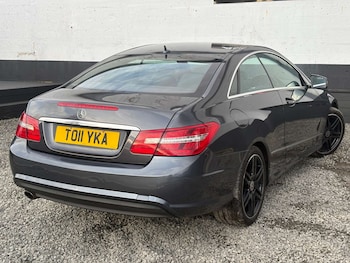 Used Mercedes-Benz E Class 2012 for sale - 77655550: Photo