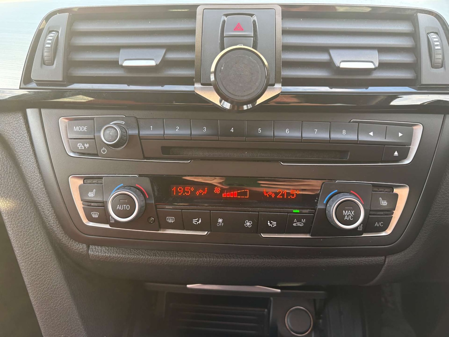 Used BMW 3 Series 2014 for sale - 77880531: Photo 27