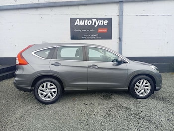 Used Honda CR-V 2017 for sale - 75118236: Photo