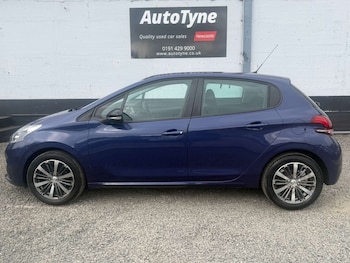 Used Peugeot 208 2016 for sale - 79219400: Photo