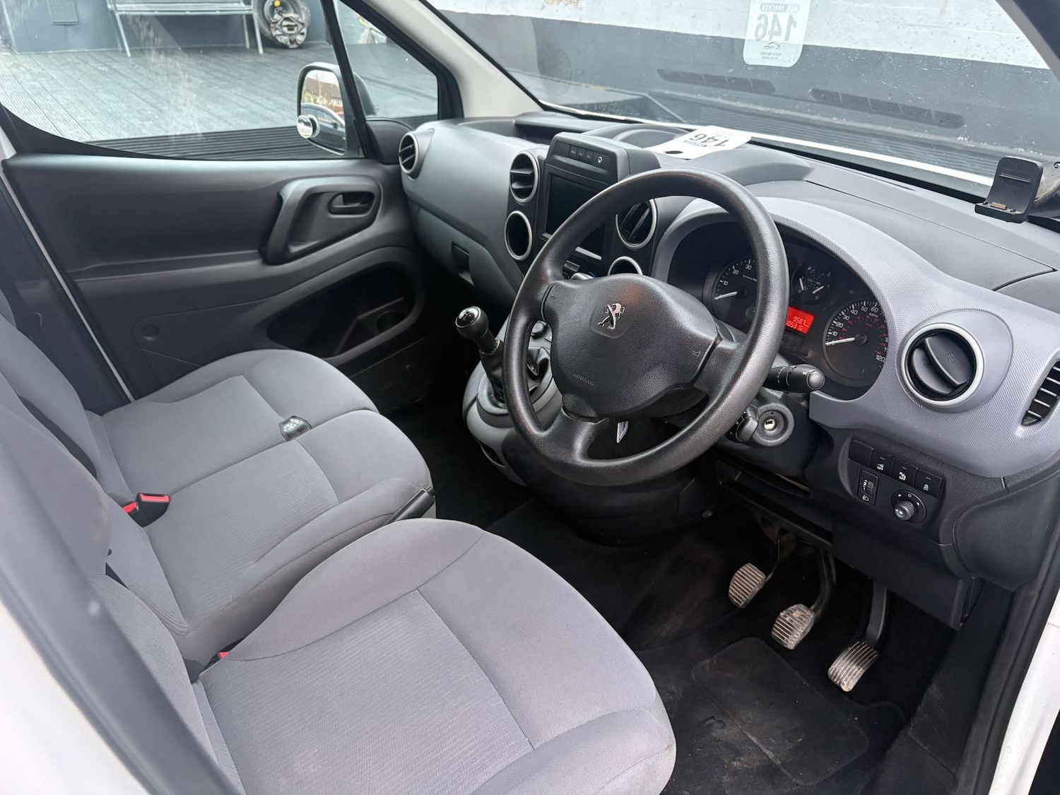 Used Peugeot Partner 2016 for sale - 77026737: Photo 10