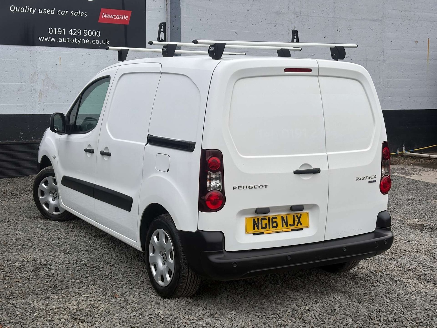 Used Peugeot Partner 2016 for sale - 77026737: Photo 7