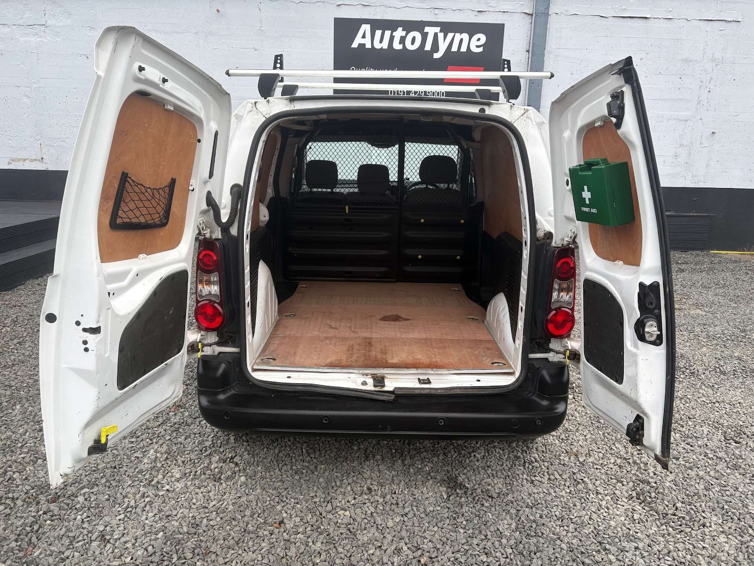 Used Peugeot Partner 2016 for sale - 77026737: Photo 8