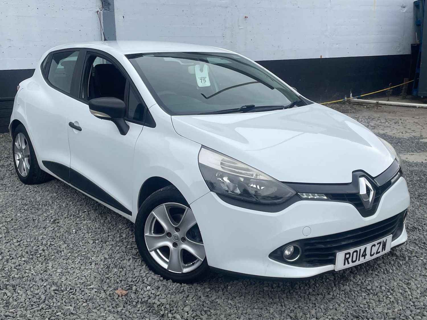 Used Renault Clio 2014 for sale - 76449810: Photo 1
