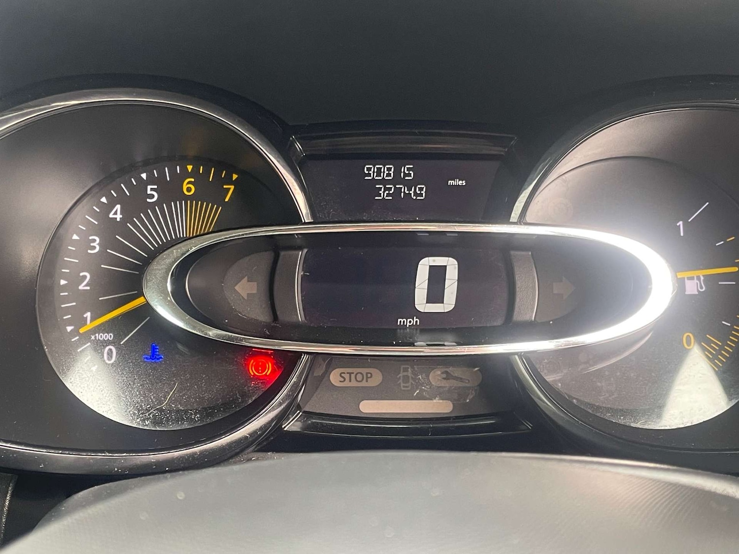 Used Renault Clio 2014 for sale - 76449810: Photo 18