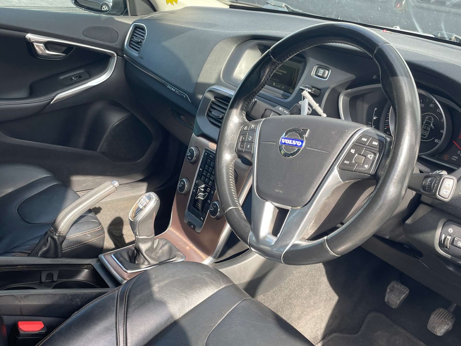 Used Volvo V40 2014 for sale - 76601487: Photo 12