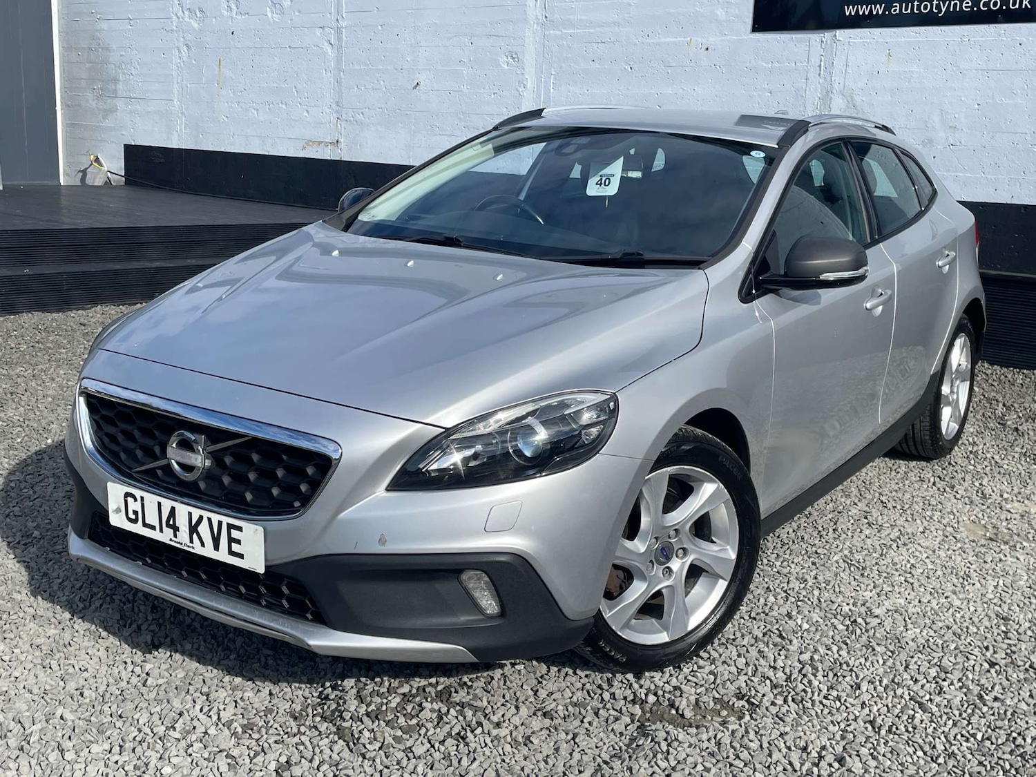 Used Volvo V40 2014 for sale - 76601487: Photo 3