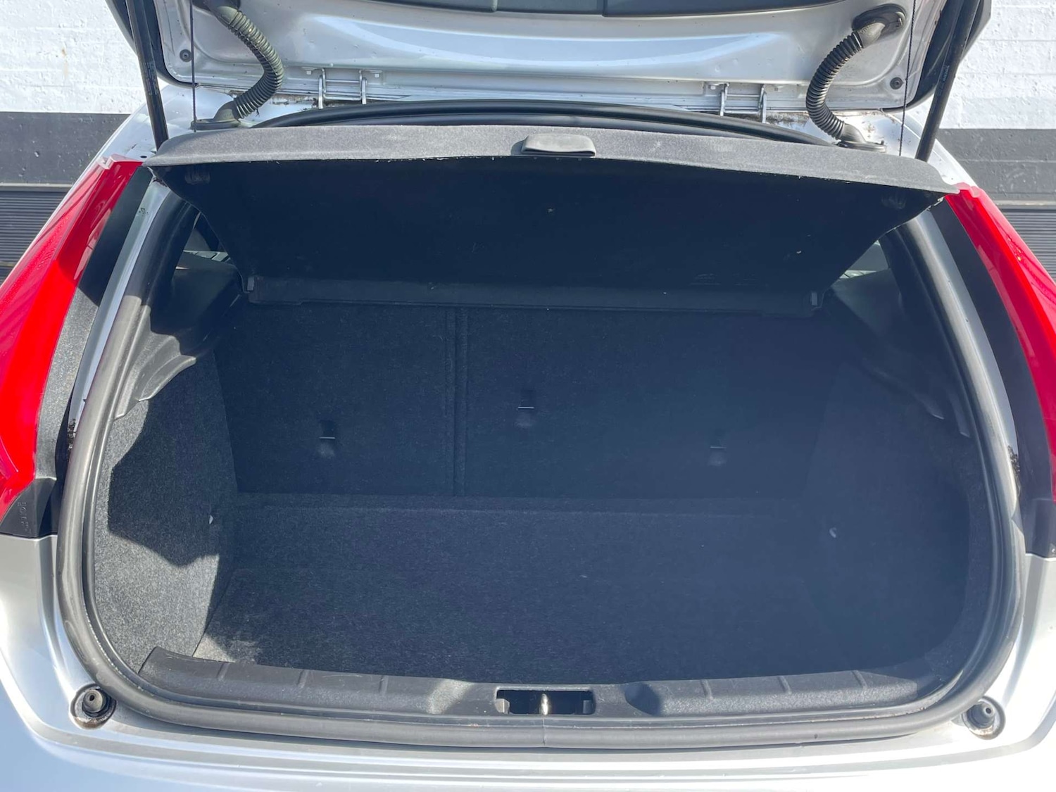 Used Volvo V40 2014 for sale - 76601487: Photo 6