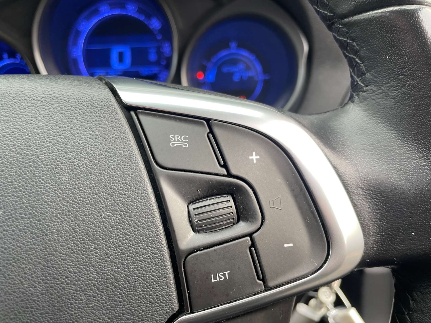 Used Citroen C4 2015 for sale - 77195832: Photo 14