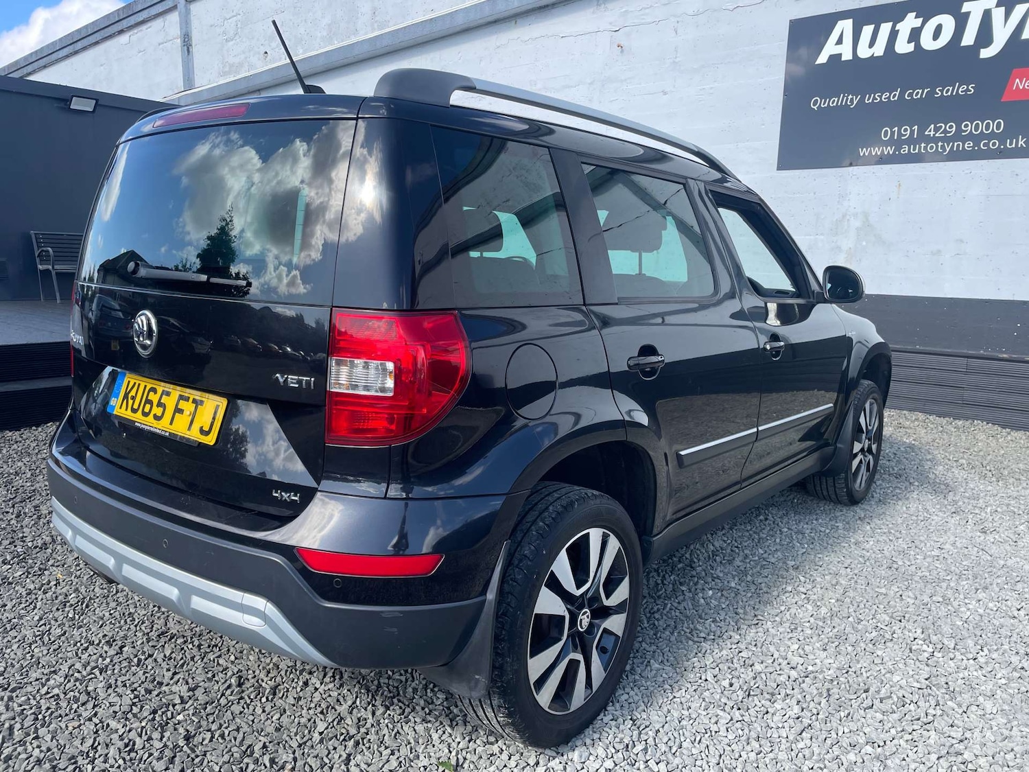 Used Skoda Yeti 2015 for sale - 76601992: Photo 3