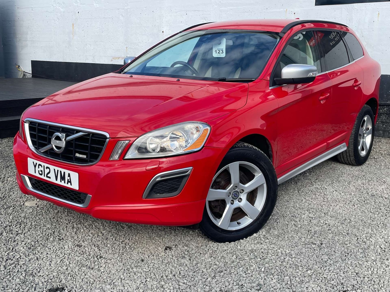 Used Volvo XC60 2012 for sale - 77745602: Photo 3