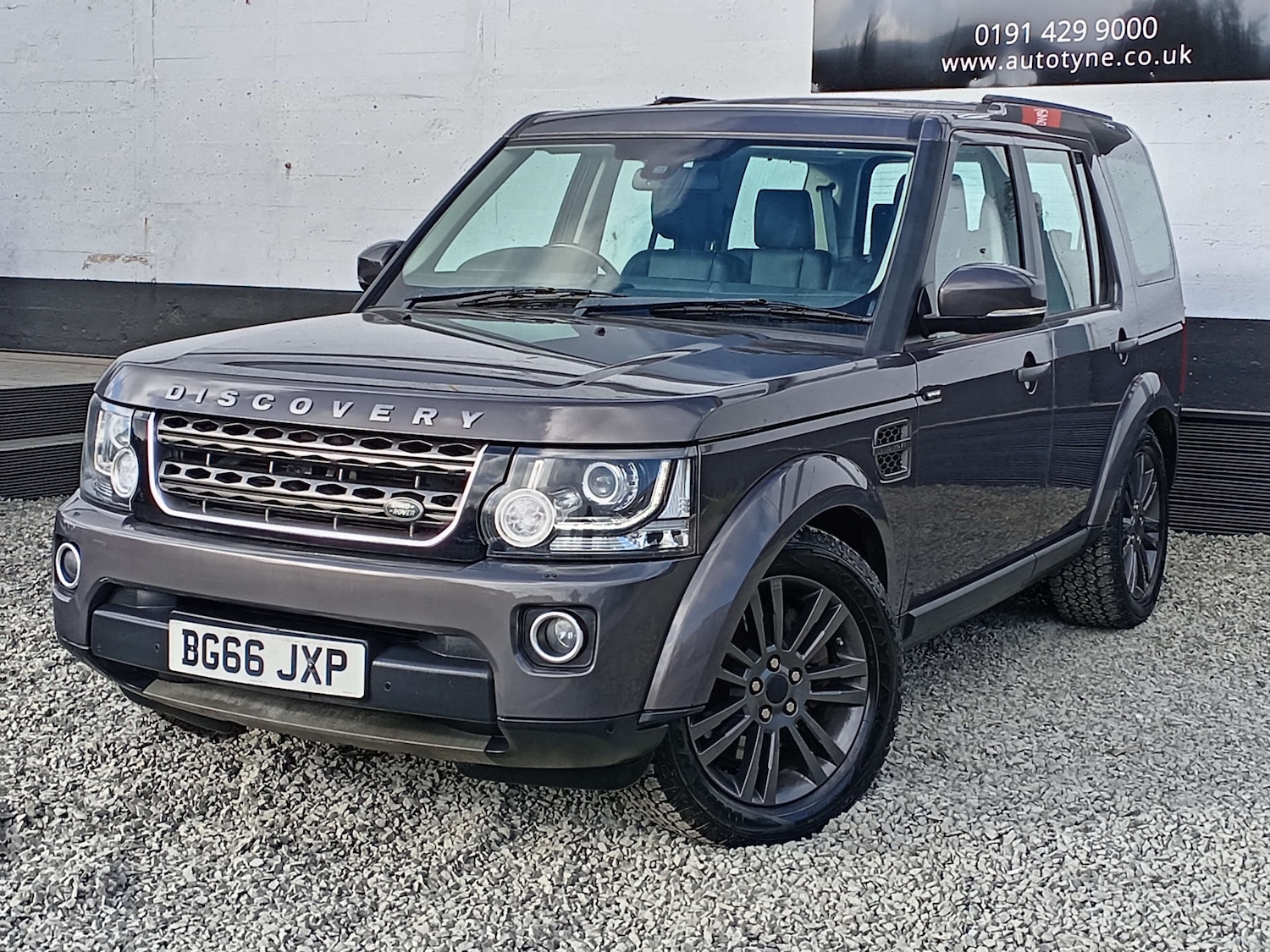 Used Land Rover Discovery 2016 for sale - 76363704: Photo 3
