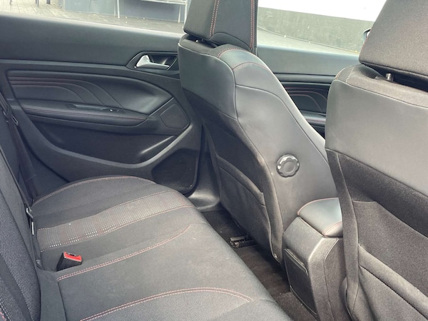 Used Peugeot 308 2018 for sale - 76068125: Photo 15