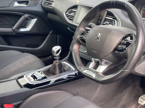 Used Peugeot 308 2018 for sale - 76068125: Photo 16
