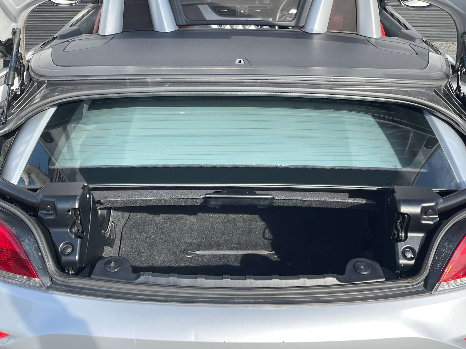 Used BMW Z4 2011 for sale - 77934070: Photo 12