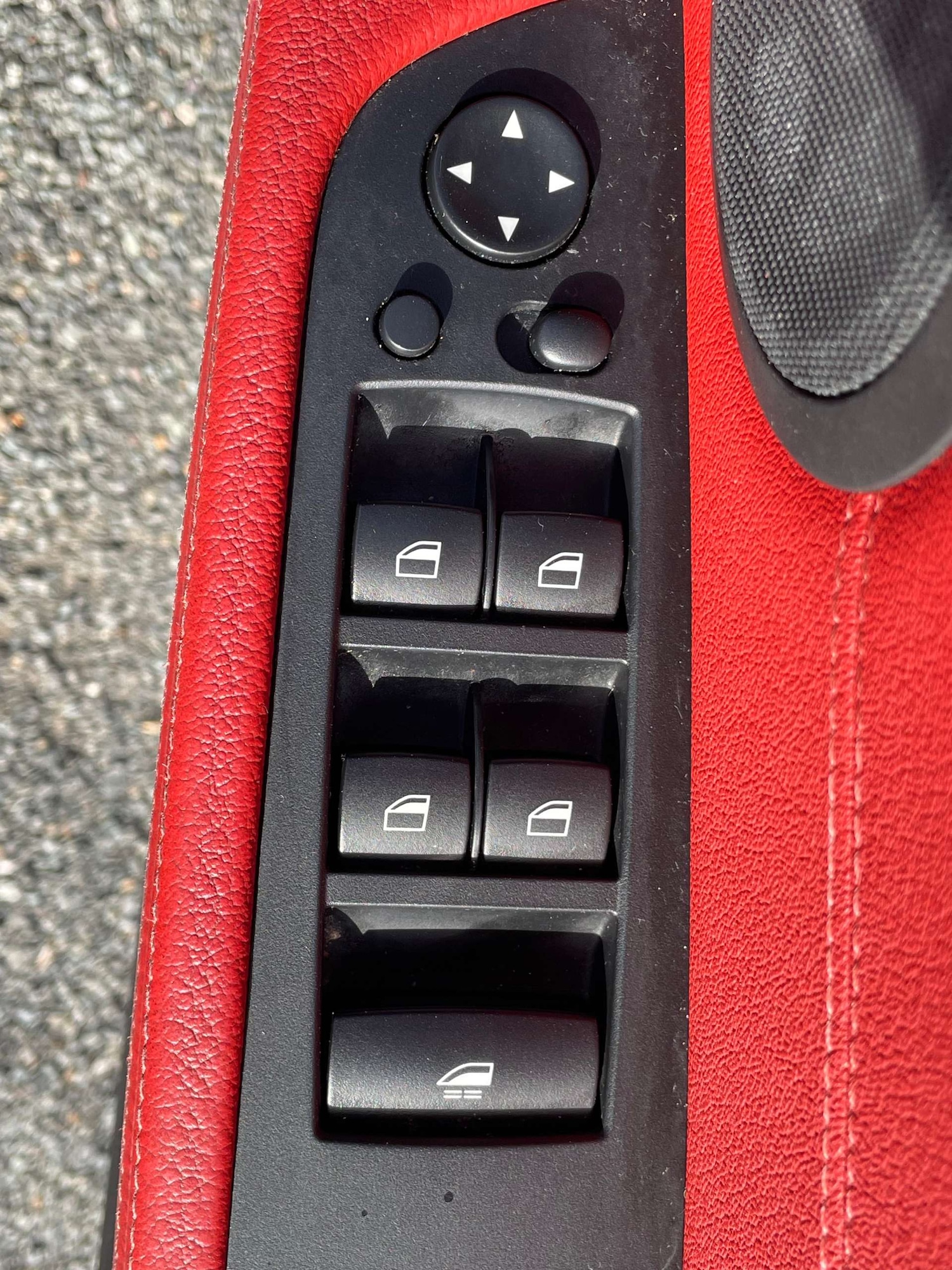 Used BMW Z4 2011 for sale - 77934070: Photo 31