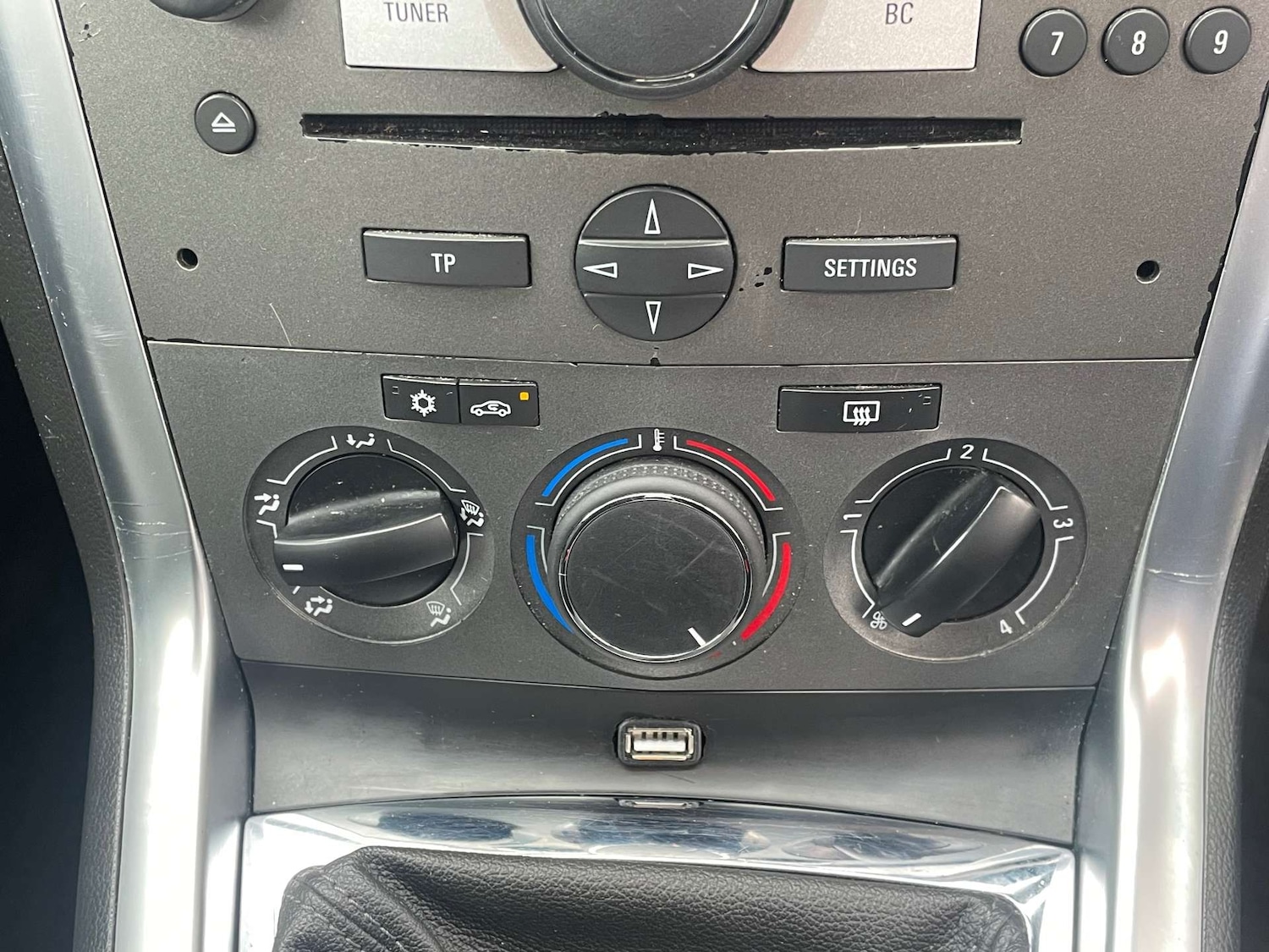 Used Vauxhall Antara 2015 for sale - 76449796: Photo 17