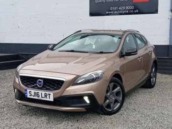 Used Volvo V40 2016 for sale - 74315816: Photo