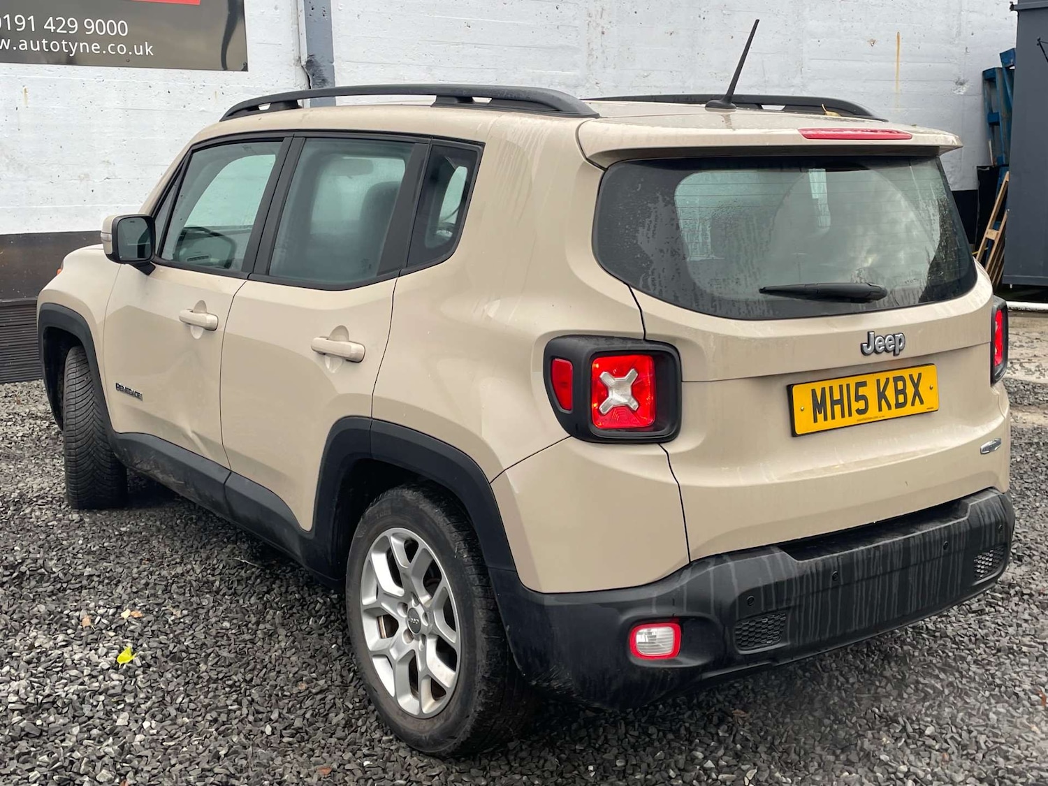 Used Jeep Renegade 2015 for sale - 77104187: Photo 6