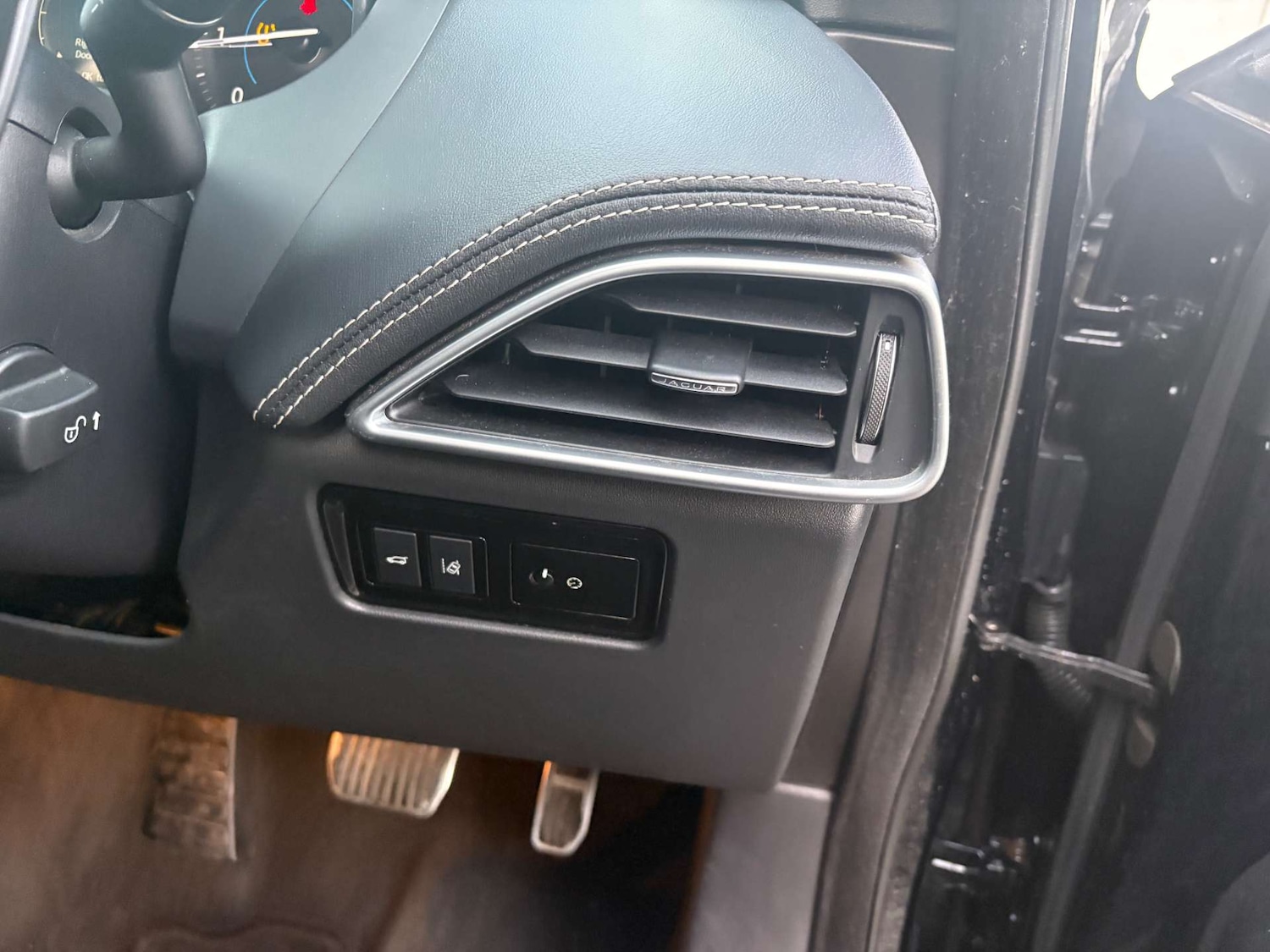 Used Jaguar F-Pace 2017 for sale - 77139213: Photo 19