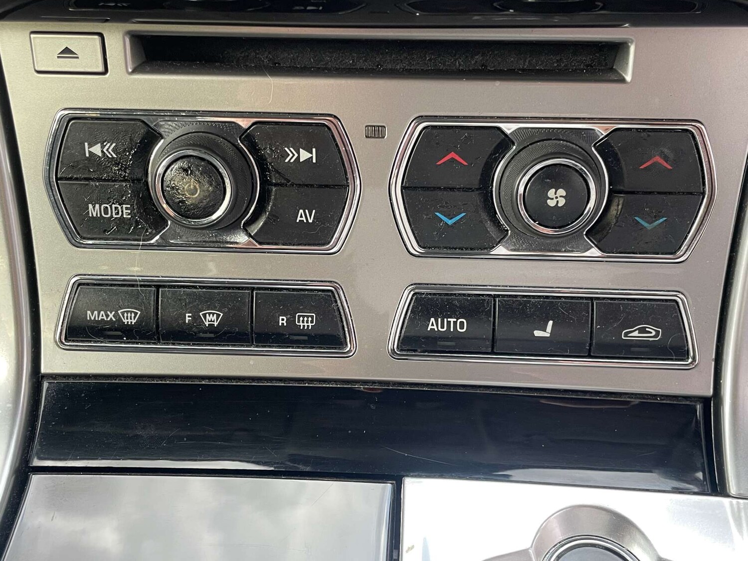 Used Jaguar XF 2013 for sale - 77821714: Photo 27